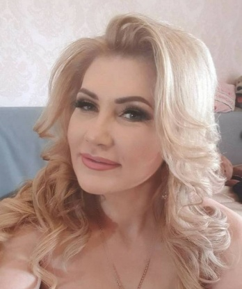 Юлия, 42 года, 3 размер груди