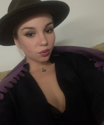 Вика, 19 лет, 3 размер груди